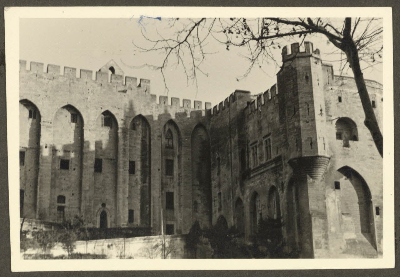 Marcel Maget photographie MNATP. Mission conduite par Marcel Maget et André Varagnac en Provence (novembre 1938) Provence-Alpes-Côte d'Azur, France 1938/12/29 Ph.1939.3.162 Photo