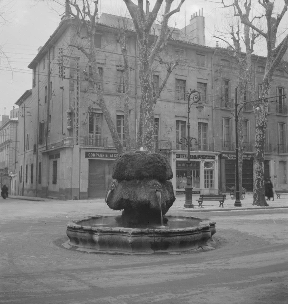 Marcel Maget photographie MNATP. Mission de Marcel Maget et André Varagnac en Provence (novembre 1938) Provence-Alpes-Côte d'Azur, France 1938/12/28 Ph.1939.3.37 Photo