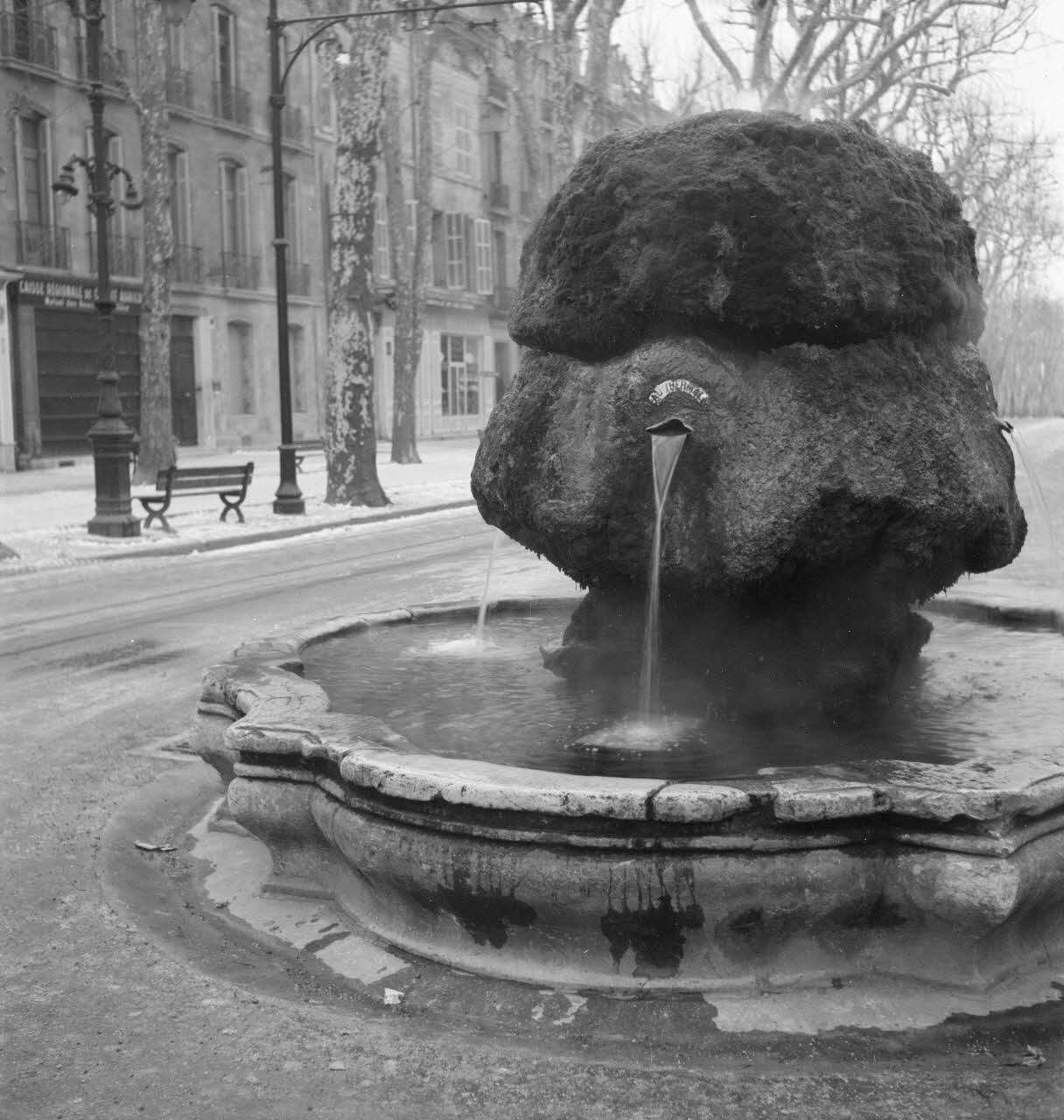 Marcel Maget photographie MNATP. Mission de Marcel Maget et André Varagnac en Provence (novembre 1938) Provence-Alpes-Côte d'Azur, France 1938/12/27 Ph.1939.3.38 Photo