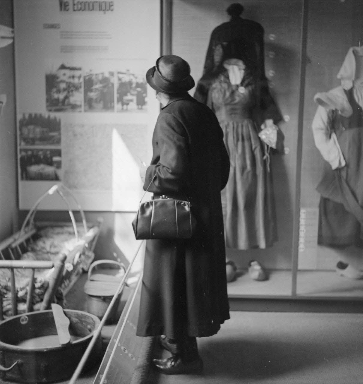 Duchemin photographie MNATP. Exposition. Le musée du terroir de Romenay (juin 1937-septembre 1937) ; Paris : Exposition internationale des arts et techniques (1937) Ile-de-France, France 1937 Ph.1939.32.6 Photo Mucem / Duchemin