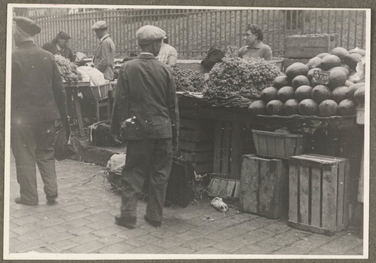 Heinz Lehmann photographie Grande rue Provence-Alpes-Côte d'Azur, France 1937 Ph.1940.5.52 Photo