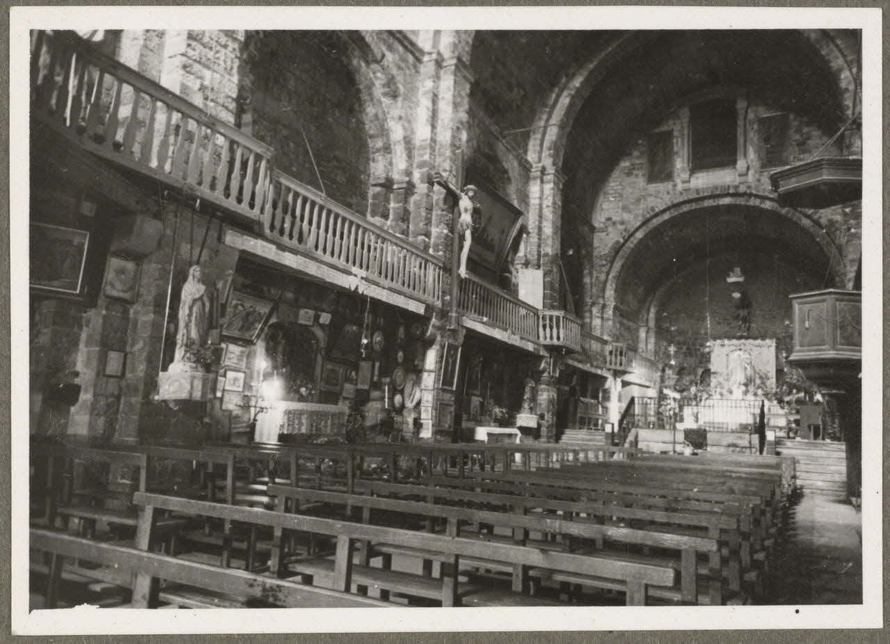 Heinz Lehmann photographie Intérieur de l'église Provence-Alpes-Côte d'Azur, France 1937 Ph.1940.5.63 Photo
