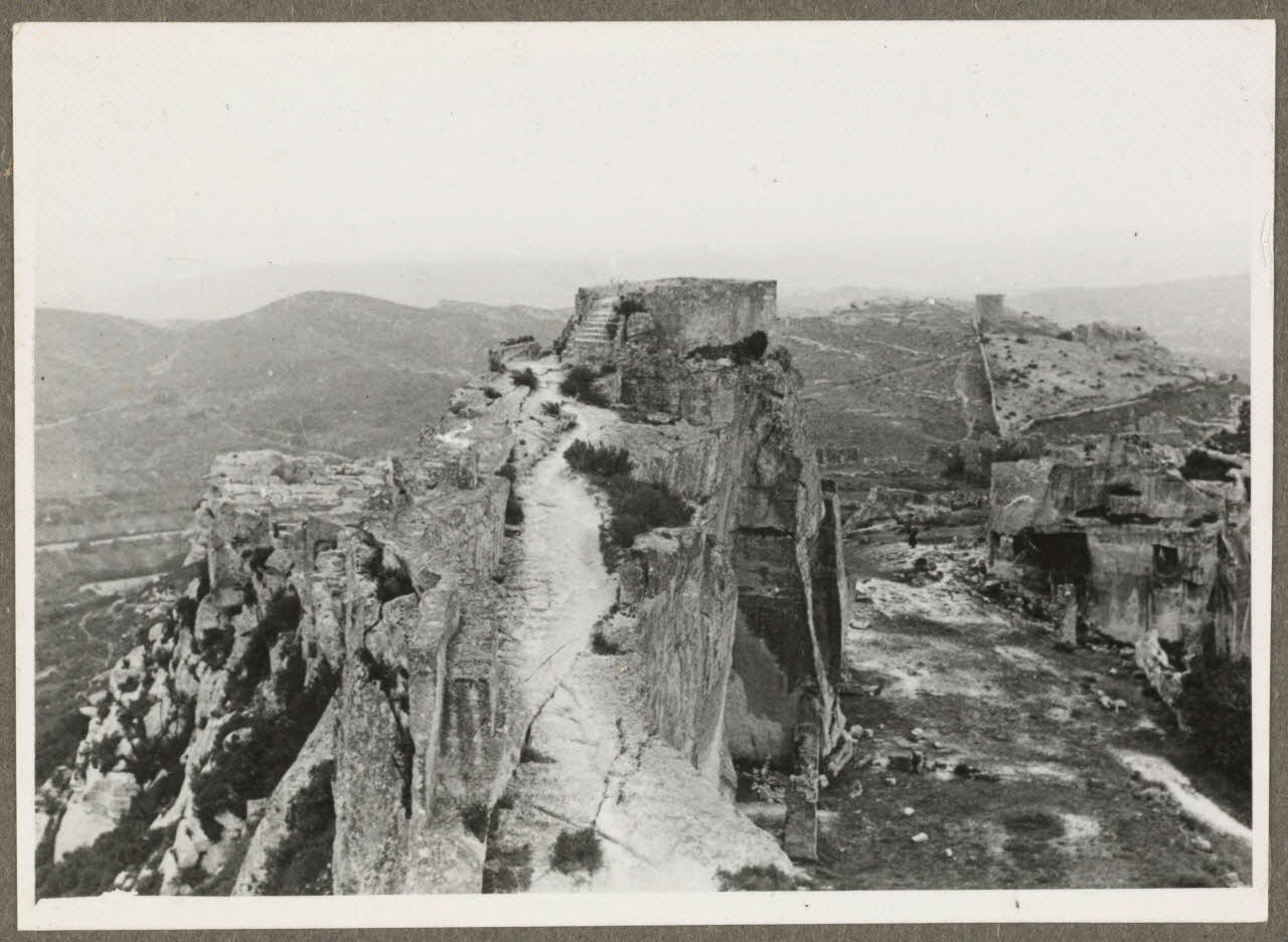 Heinz Lehmann photographie Chemin de ronde et tour sarrasine Provence-Alpes-Côte d'Azur, France 1937 Ph.1940.5.86 Photo