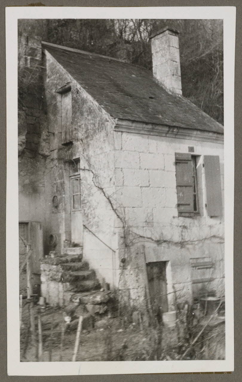 Henri Monnet photographie Maison semi-troglodyte Centre, France 1937/12/1 Ph.1940.53.7 Photo