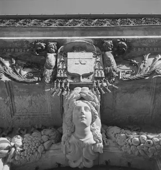 Maurice Cloche photographie Pavillon Vendôme. Clé de porte Provence-Alpes-Côte d'Azur, France 1941 Ph.1941.124.59 Photo