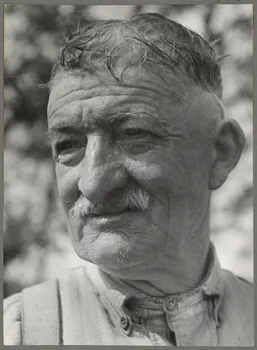 Nora Dumas photographie Monsieur Nicole Bézut, fermier Ile-de-France, France 1936 Ph.1941.129.31  Photo
