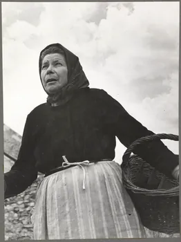 Nora Dumas photographie La guérisseuse Ile-de-France, France 1928 Ph.1941.129.36  Photo