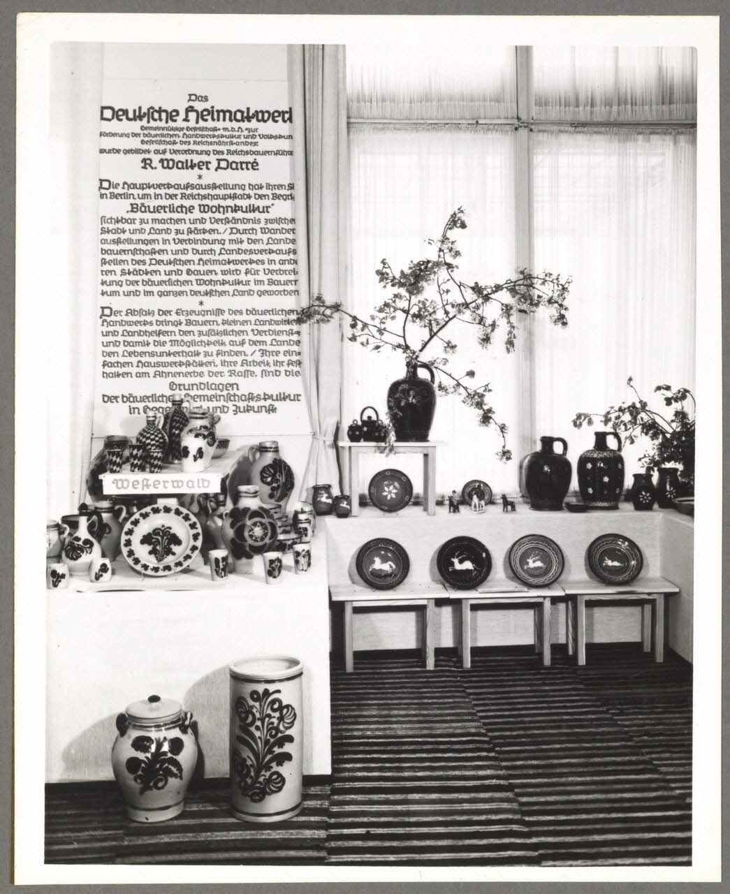 Anonyme photographie Deutsches Heimatwerk (?) Etat fédéré de Berlin, Allemagne 1938 Ph.1941.130.15 Photo