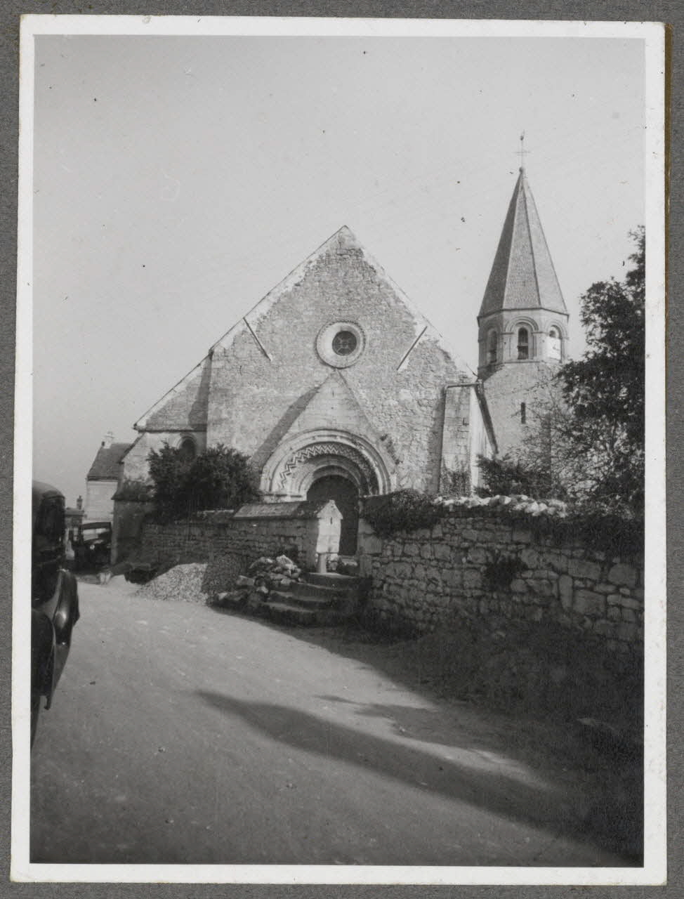 Anonyme photographie Eglise romane Basse-Normandie, France 1939 Ph.1941.28.1 Photo