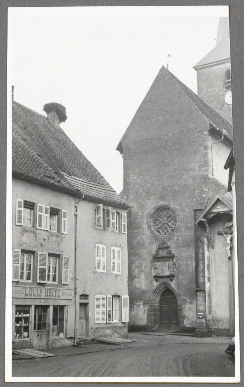 Anonyme photographie Eglise. Façade principale Lorraine, France 1941 Ph.1941.32.45 Photo