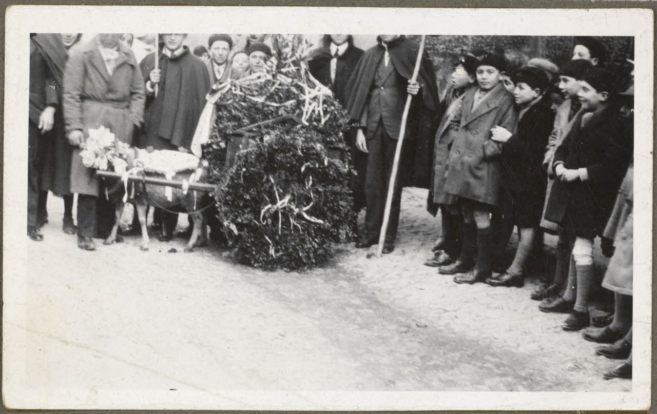 Boyer photographie La charrette de l'agneau de Noël Provence-Alpes-Côte d'Azur, France 1941 Ph.1941.38.16 Photo