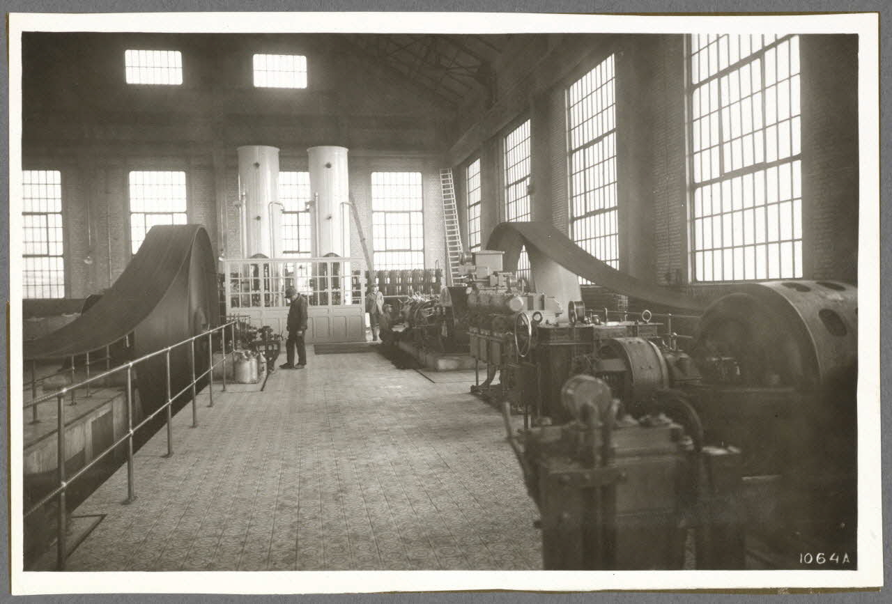 Anonyme photographie Compagnie des Mines de Béthune. Usine de Finalens : compresseurs Nord-Pas-de-Calais, France 1941 Ph.1941.56.21 Photo