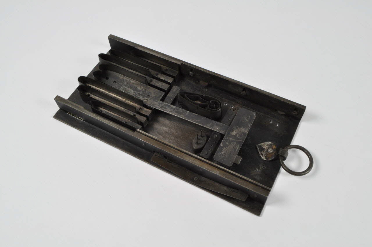 Finiels CALIBRES DE GANTIER Midi-Pyrénées, France 1920 1963.50.90 Photo Mucem