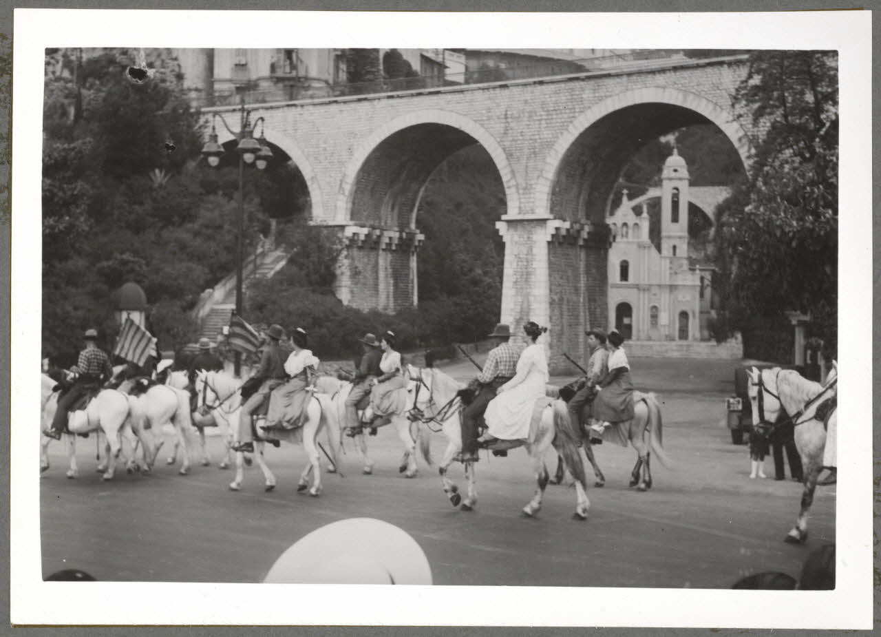 Anonyme photographie Fête folklorique à Monaco (14 mai 1938) Monaco 1938/5/14 Ph.1941.74.2 Photo
