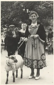 Anonyme photographie Groupe folklorique Les Moutons blancs Bretagne, France 1938/1/1 Ph.1941.82.5 Photo