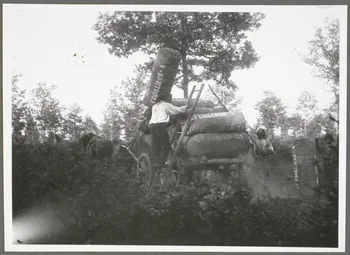 Monsieur D' Anchaed photographie Métier : charbonnier Bourgogne, France 1903/7/4 Ph.1943.125.10 Photo