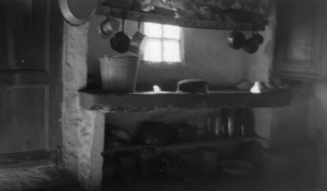 Parmeland photographie MNATP. Enquête à Romenay Bourgogne, France 1943/4/12 Ph.1943.147.29 Photo