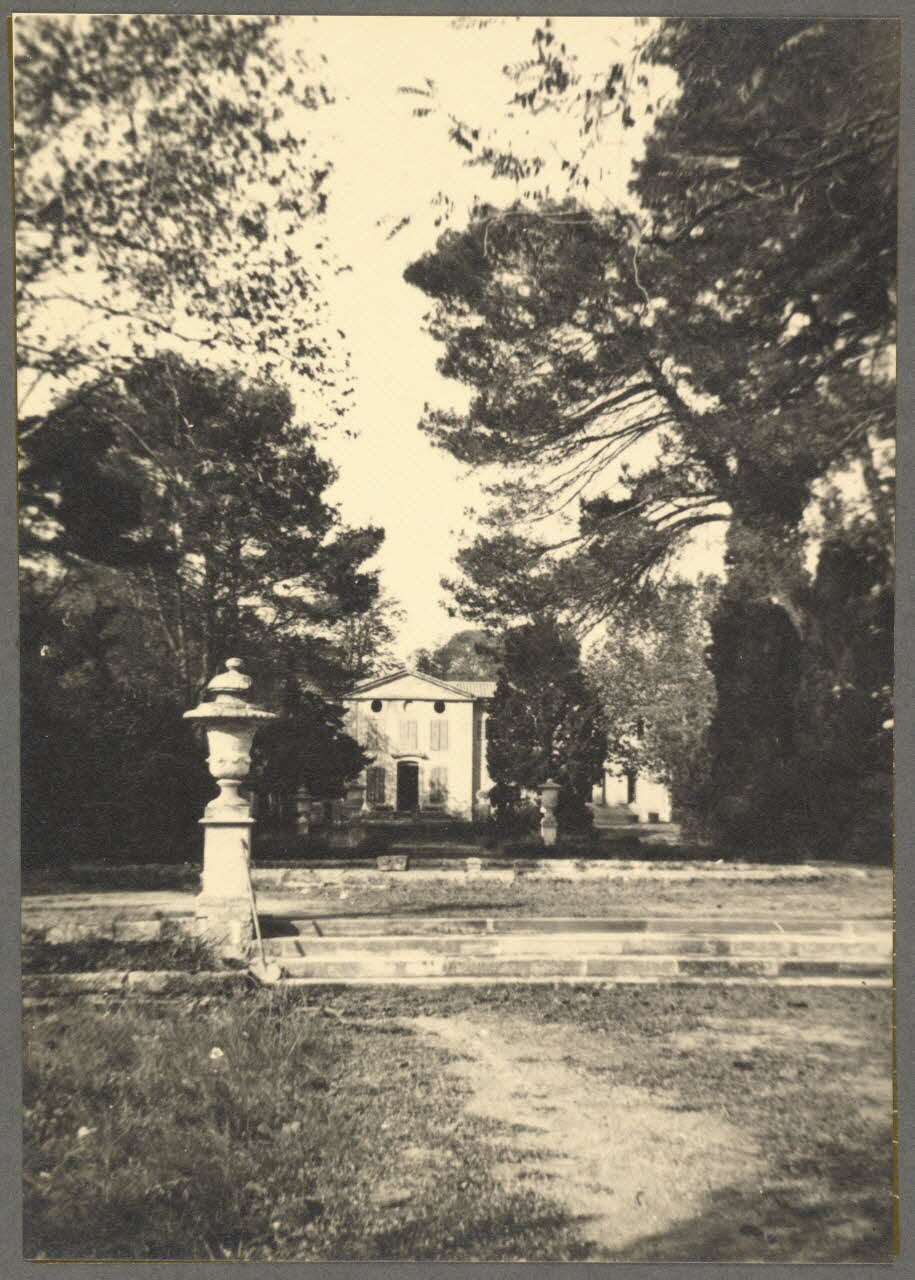 Casabianca photographie Château d'O. Jardin, parc Languedoc-Roussillon, France 1942/11/1 Ph.1943.153.3 Photo
