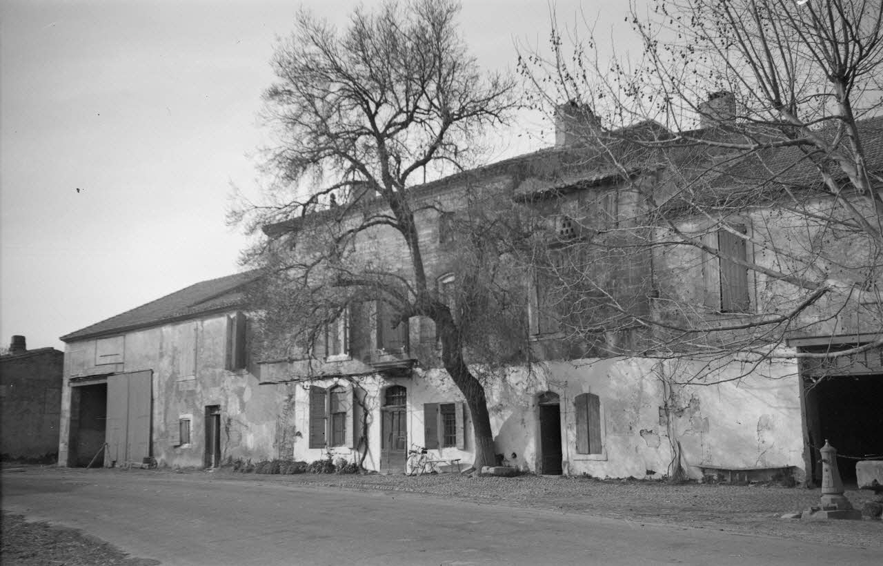 Roger Pepiot photographie Mas du Lion d'or Provence-Alpes-Côte d'Azur, France 1943/2/1 Ph.1943.190.104 Photo