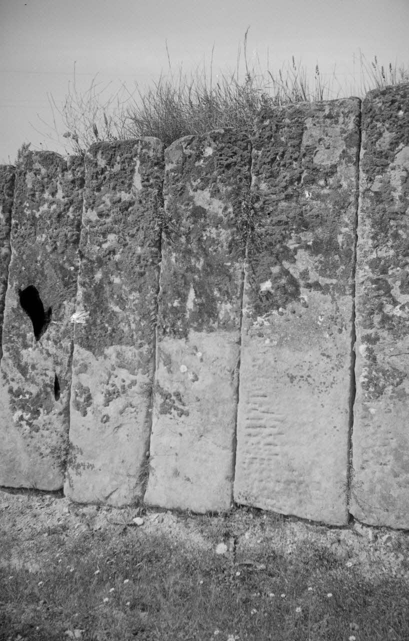 Roger Pepiot photographie Mur de soutènement en pierres sèches Provence-Alpes-Côte d'Azur, France 1943/5/1 Ph.1943.259.2 Photo
