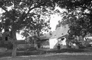 Jean Compagnon photographie Vue générale d'une métairie Aquitaine, France 1943/9/1 Ph.1943.265.59 Photo