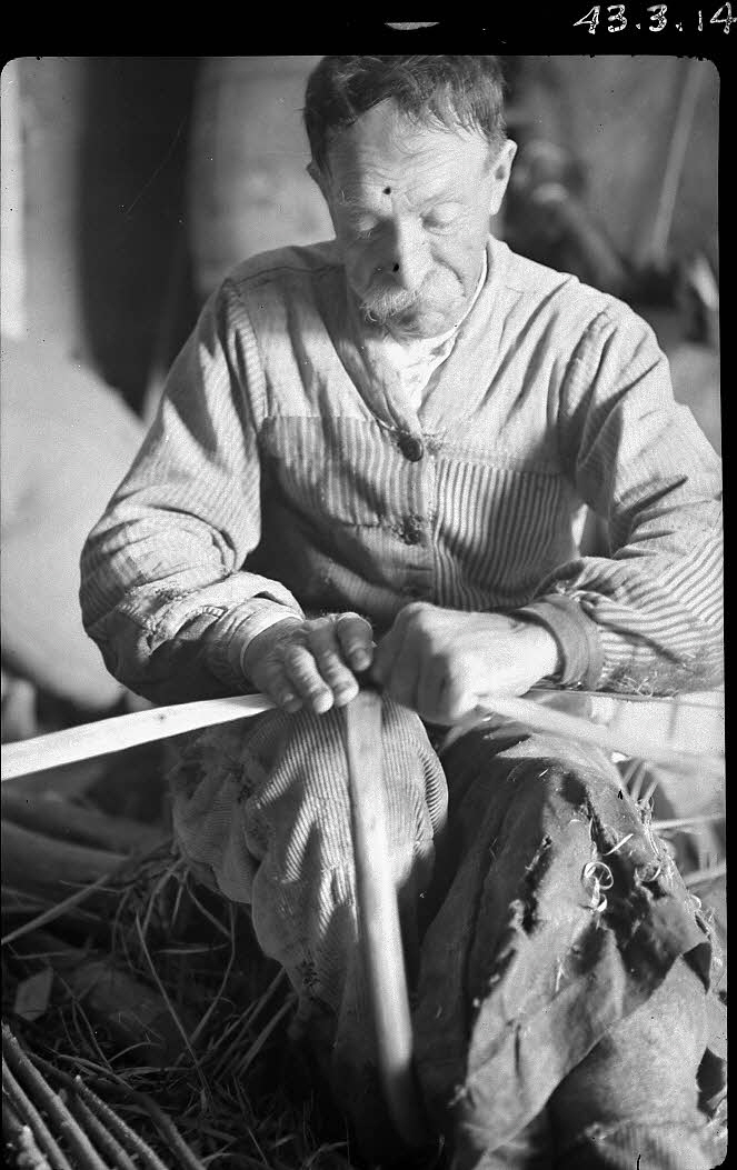 Dan Lailler photographie MNATP. Chantier 1810. Enquête sur les techniques artisanales (1942 - 1946) Pays de la Loire, France 1942/9/2 Ph.1943.3.14 Photo