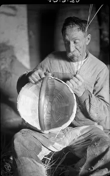 Dan Lailler photographie MNATP. Chantier 1810. Enquête sur les techniques artisanales (1942 - 1946) Pays de la Loire, France 1942/9/2 Ph.1943.3.20 Photo Mucem / Dan Lailler