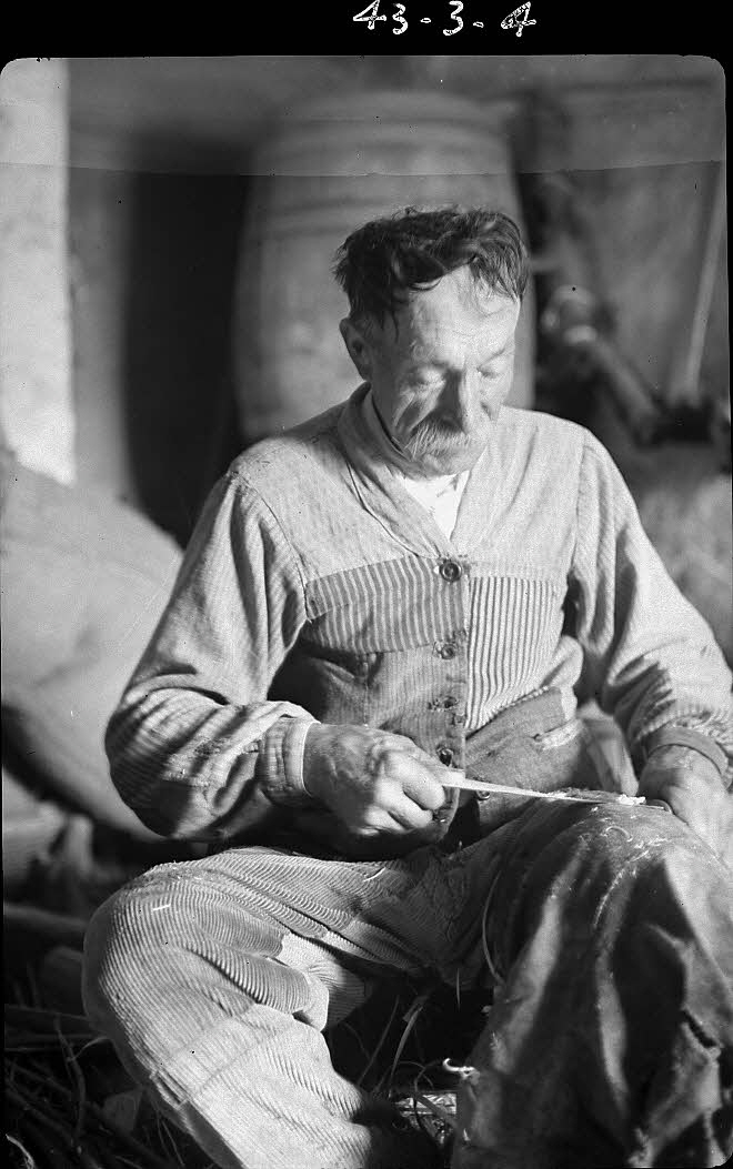 Dan Lailler photographie MNATP. Chantier 1810. Enquête sur les techniques artisanales (1942 - 1946) Pays de la Loire, France 1942/9/1 Ph.1943.3.4 Photo