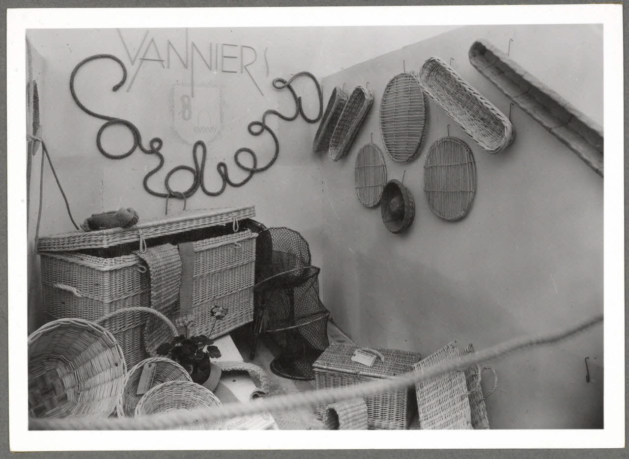 J. Evrat photographie Angers. Exposition. Renouveau et tradition ( 3 octobre - 11 octobre 1942) Pays de la Loire, France 1942/10/3 Ph.1943.60.2 Photo