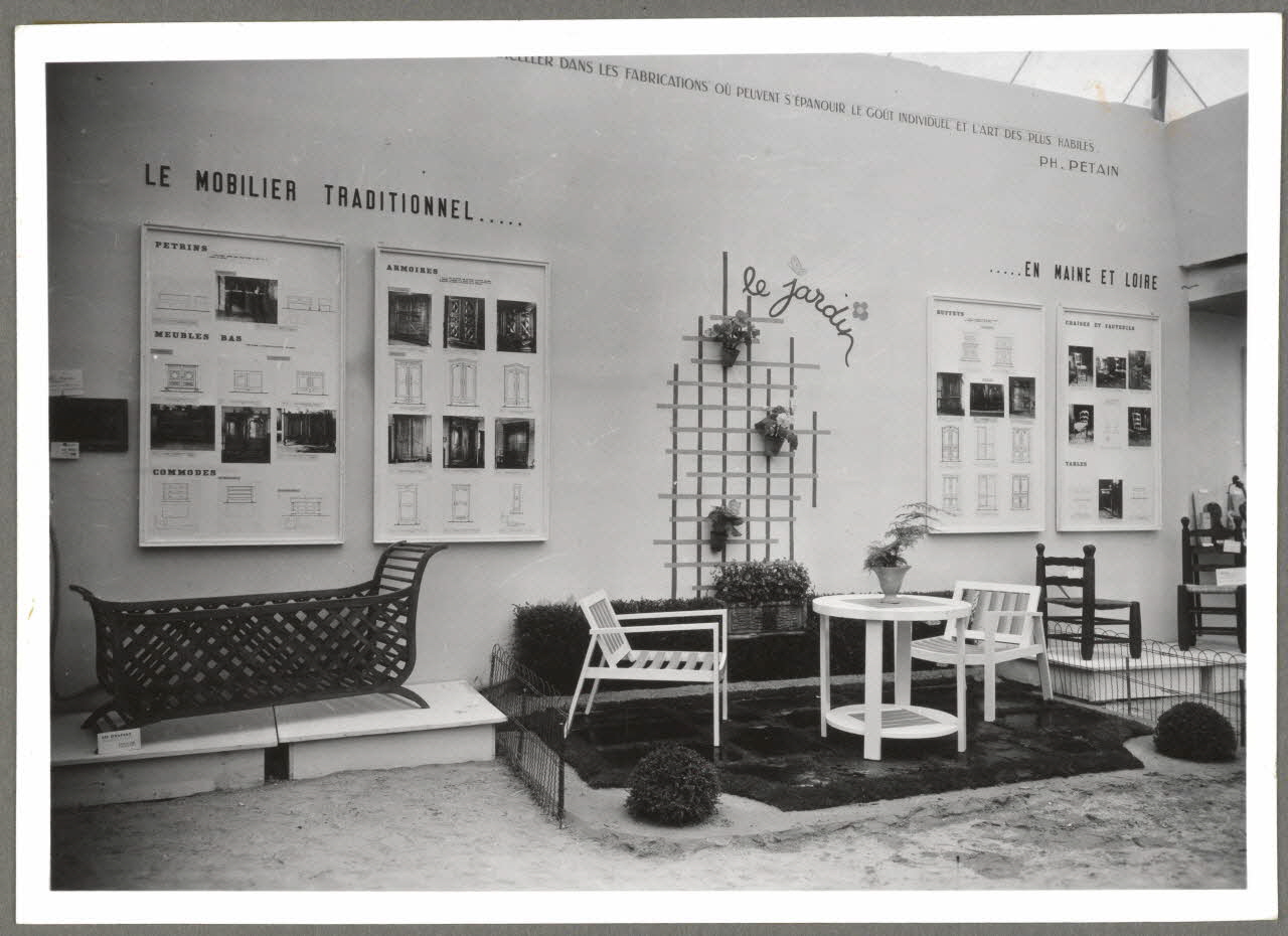 J. Evrat photographie Angers. Exposition. Renouveau et tradition ( 3 octobre - 11 octobre 1942) Pays de la Loire, France 1942/10/3 Ph.1943.60.21 Photo