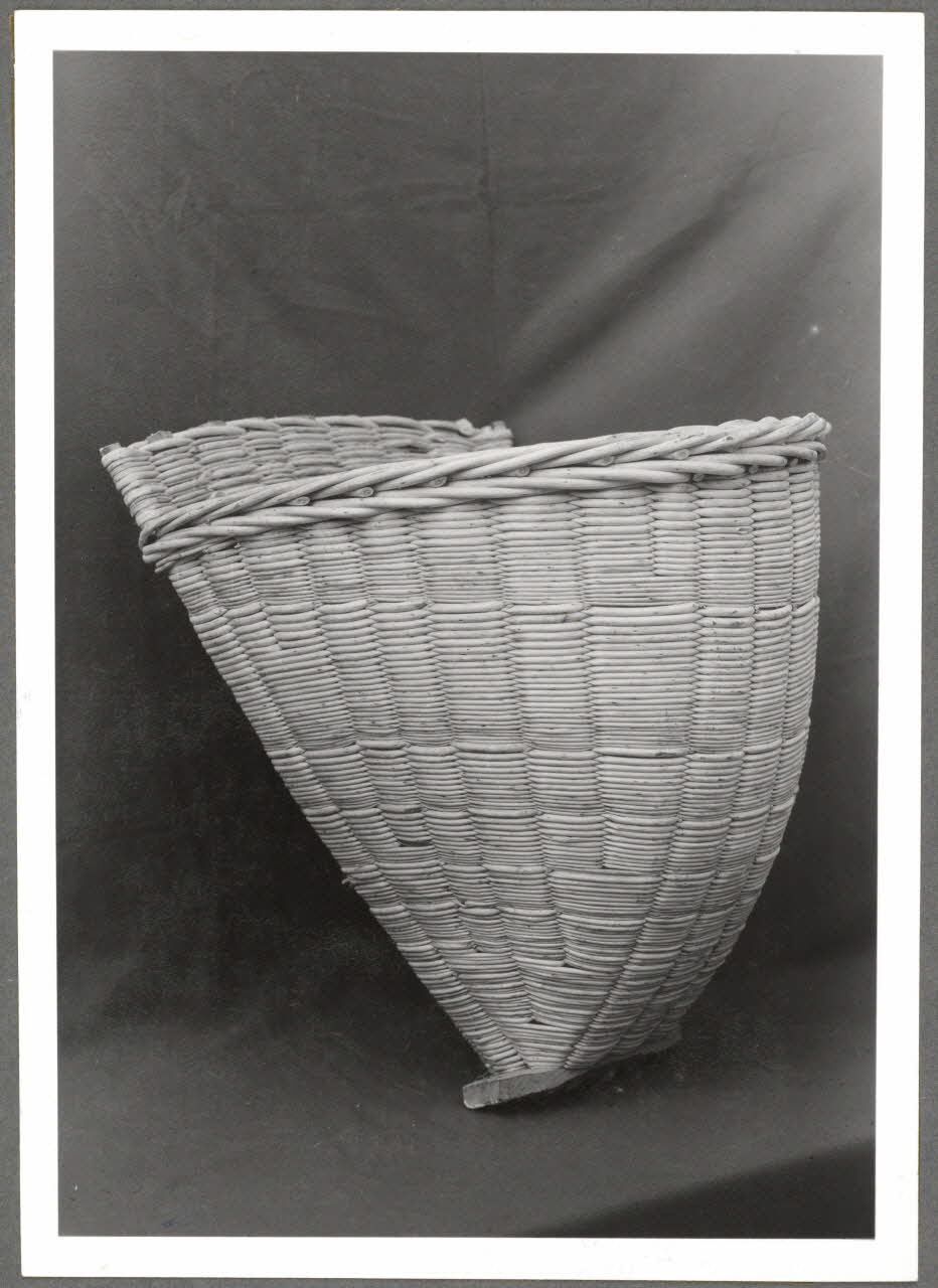 J. Evrat photographie Angers. Exposition. Renouveau et tradition ( 3 octobre - 11 octobre 1942) Pays de la Loire, France 1942/10/3 Ph.1943.60.4 Photo