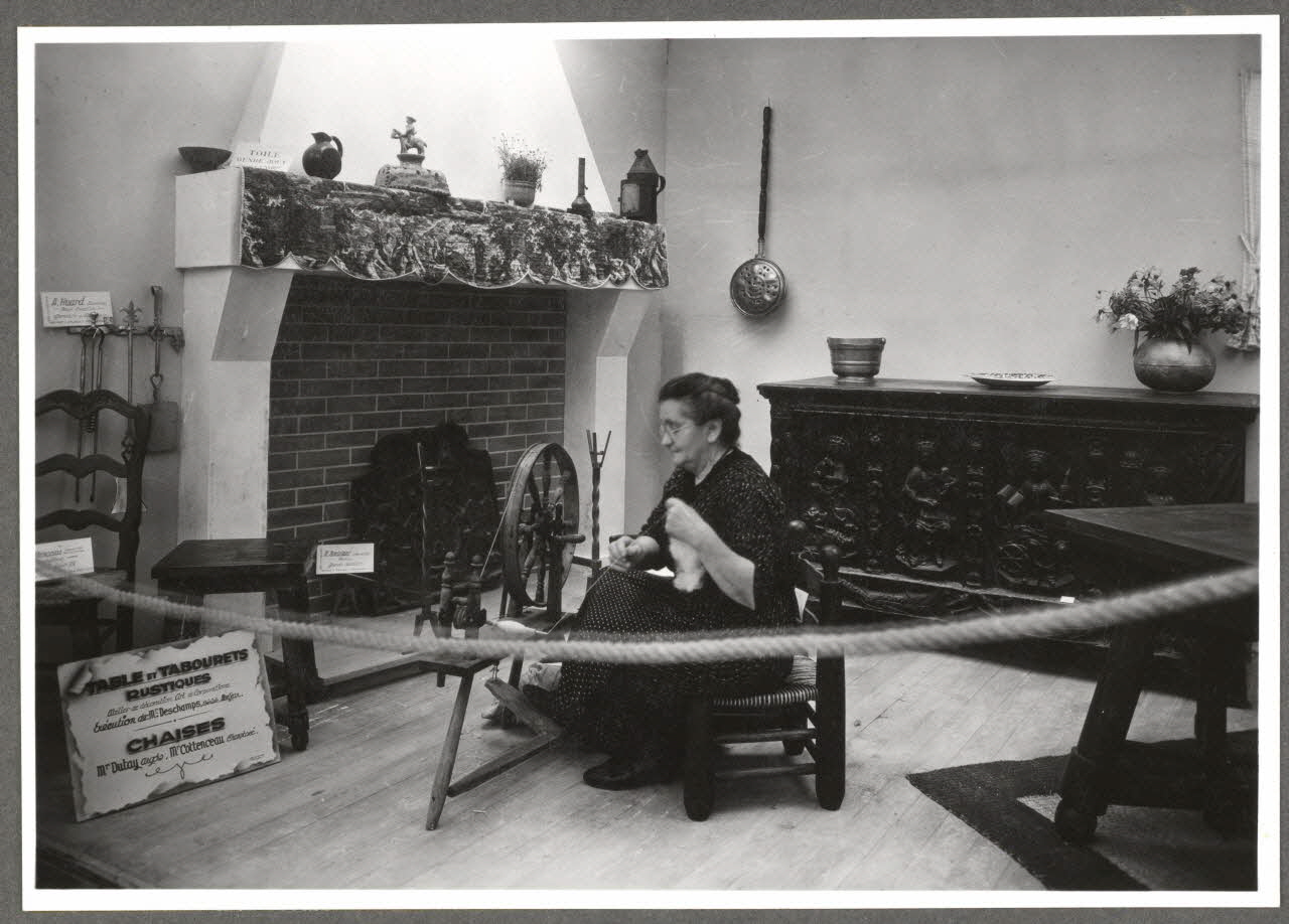 J. Evrat photographie Angers. Exposition. Renouveau et tradition ( 3 octobre - 11 octobre 1942) Pays de la Loire, France 1942/10/3 Ph.1943.60.6 Photo