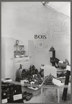 J. Evrat photographie Angers. Exposition. Renouveau et tradition ( 3 octobre - 11 octobre 1942) Pays de la Loire, France 1942/10/3 Ph.1943.60.8 Photo