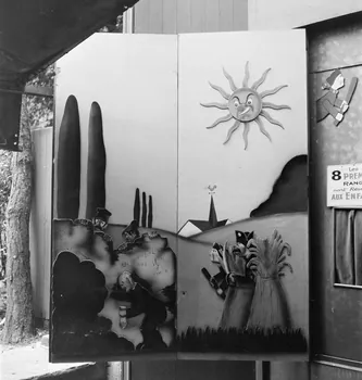 Pierre Dourdaine ; Pierre Soulier photographie MNATP. Enquête sur les théâtres de marionnettes conduite par Pierre Soulier (1944-1950) Ile-de-France, France 1944/7/1 Ph.1944.129.152  Photo