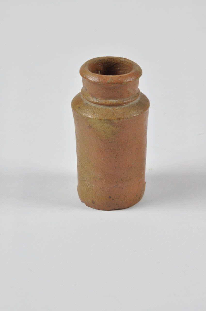 Fabrique Ricoux bouteille (objet domestique) Picardie, France 1914 1963.59.7 Photo Mucem