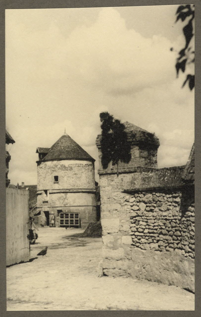 Maurice Perré photographie Ferme du manoir Picardie, France 1944 Ph.1944.9.3 Photo