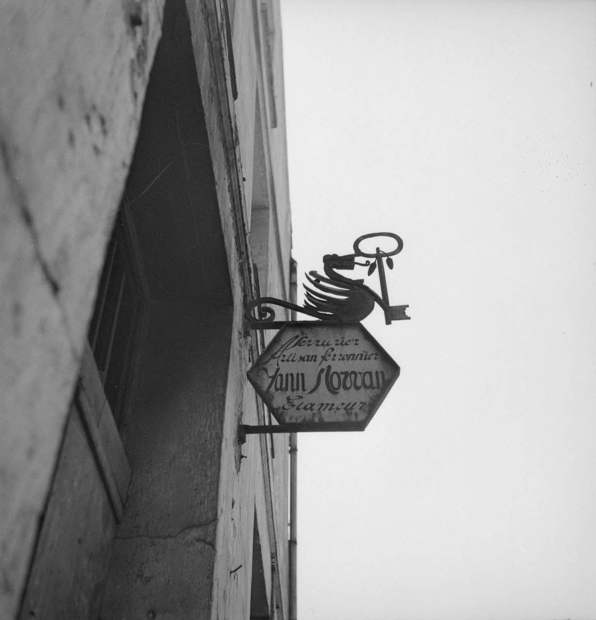 Pierre Soulier photographie MNATP. Enquête sur le décor des boutiques parisiennes conduite par Pierre Soulier (1945-1950) Ile-de-France, France 1945/6/17 Ph.1945.79.30 Photo
