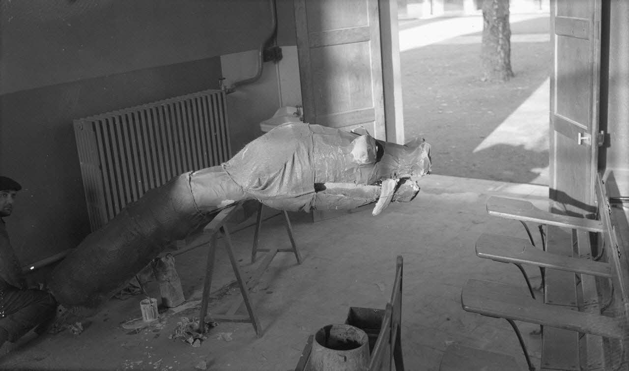 Molinard photographie Ecole des Arts et Métiers : tête de kinausore, gueule fermée Provence-Alpes-Côte d'Azur, France 1946/3/1 Ph.1946.76.12 Photo