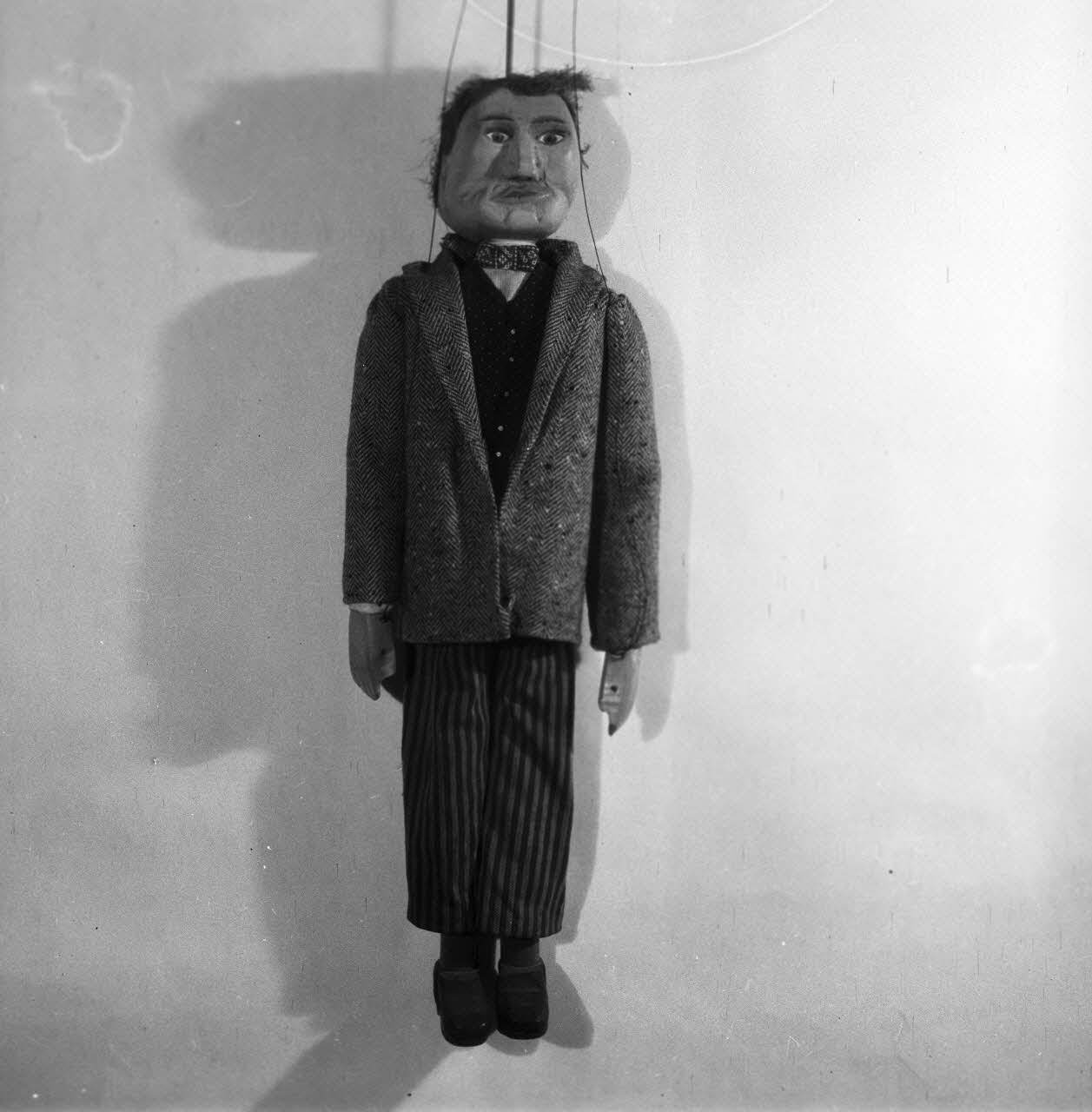 Pierre Soulier photographie MNATP. Enquête sur les théâtres de marionnettes conduite par Pierre Soulier (1944-1950) Ile-de-France, France 1946/4/27 Ph.1946.84.12 Photo