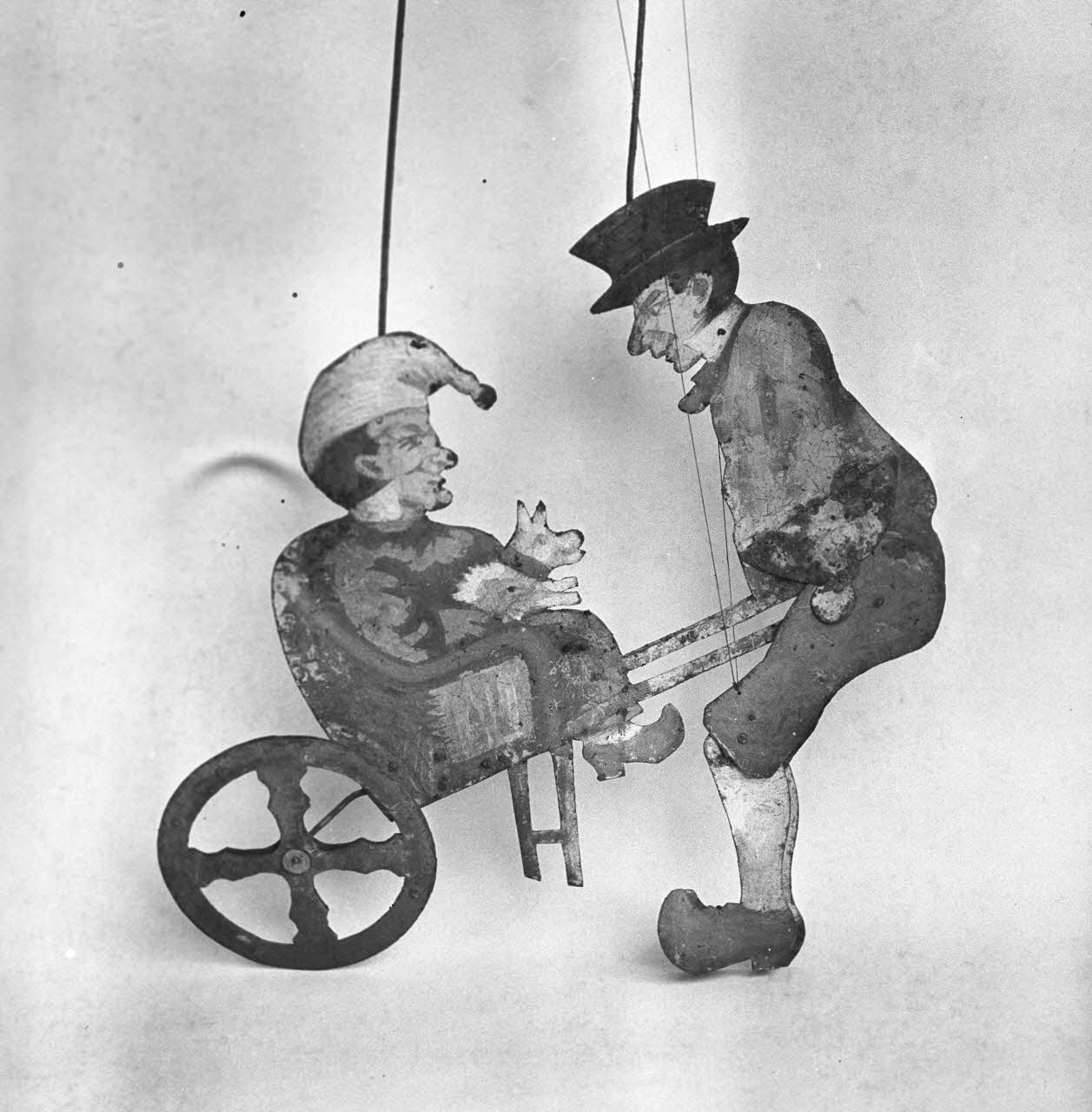 Pierre Soulier photographie MNATP. Enquête sur les théâtres de marionnettes conduite par Pierre Soulier (1944-1950) Centre, France 1947 Ph.1947.43.10 Photo