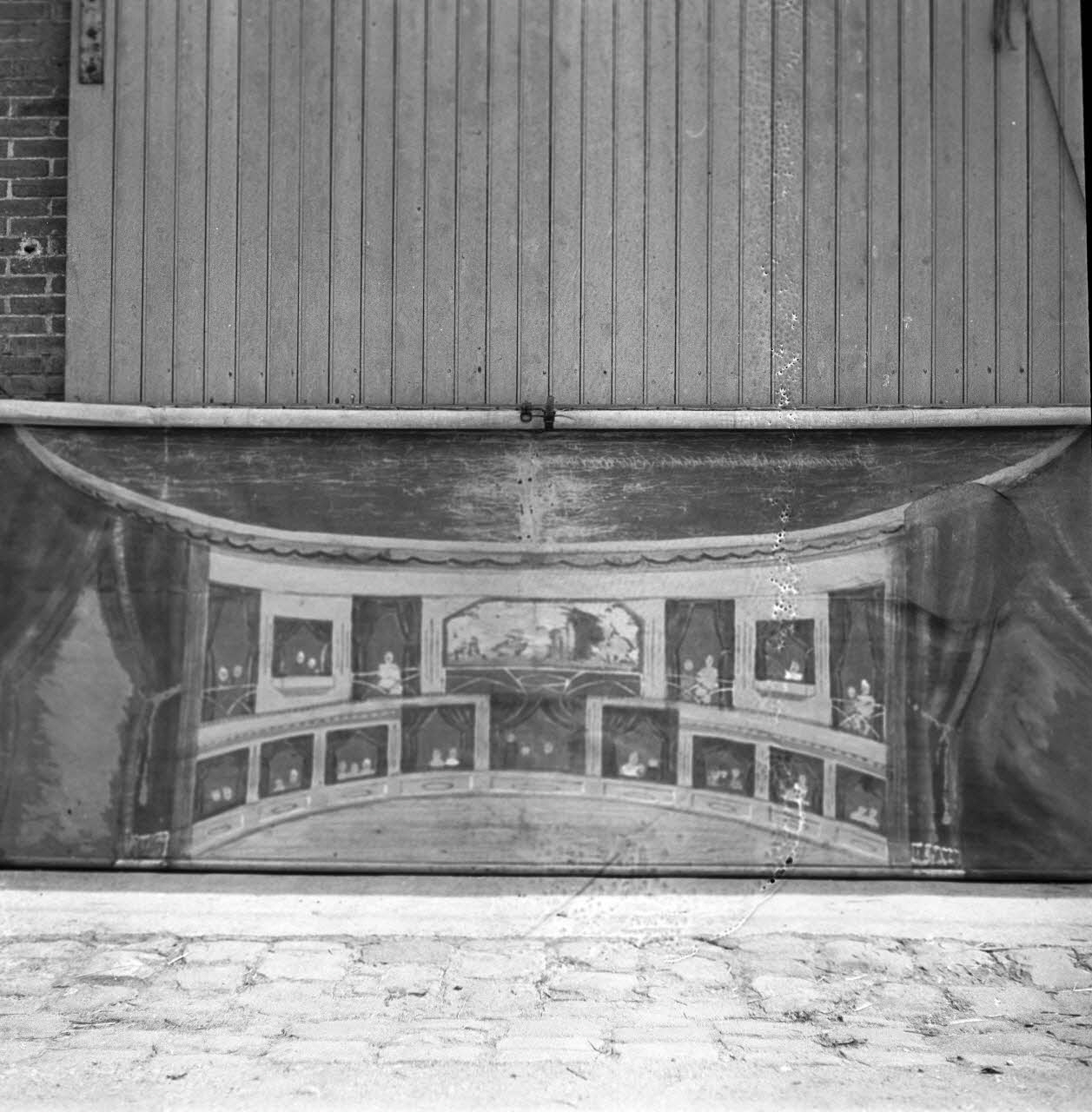 Pierre Soulier photographie MNATP. Enquête sur les théâtres de marionnettes conduite par Pierre Soulier (1944-1950) Centre, France 1947 Ph.1947.43.105 Photo