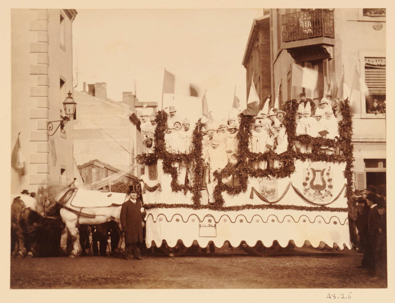 Bellotti ; Danièle Adam photographie Album Boulin (Bellotti) Rhône-Alpes, France 1885/8/2 Ph.1948.2.6 Photo