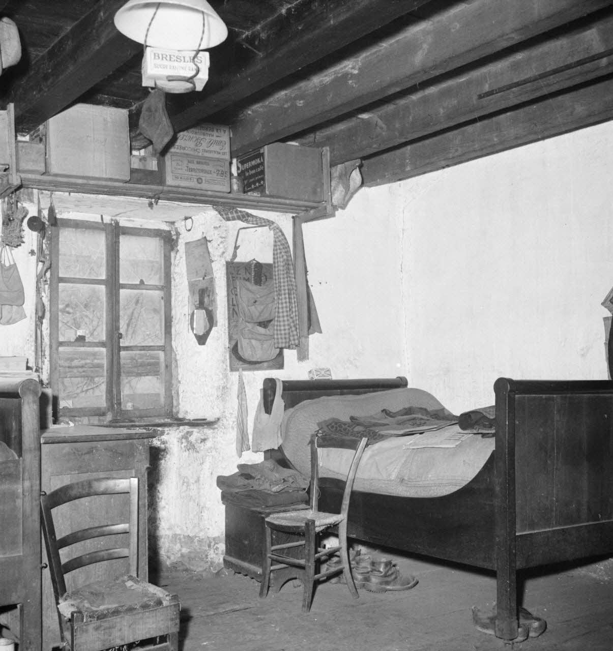 Marcel Boulin photographie MNATP. Mission d'ethnomusicologie conduite par Claudie Marcel-Dubois et Marie-Marguerite Pichonnet-Andral dans les Pyrénées centrales (mars-avril 1956) Midi-Pyrénées, France 1956/3/28 Ph.1956.70.18 Photo