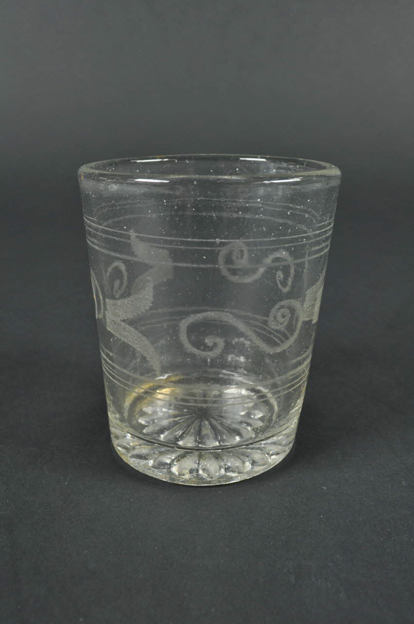 verre 1850-1950 1964.109.2 Photo Mucem