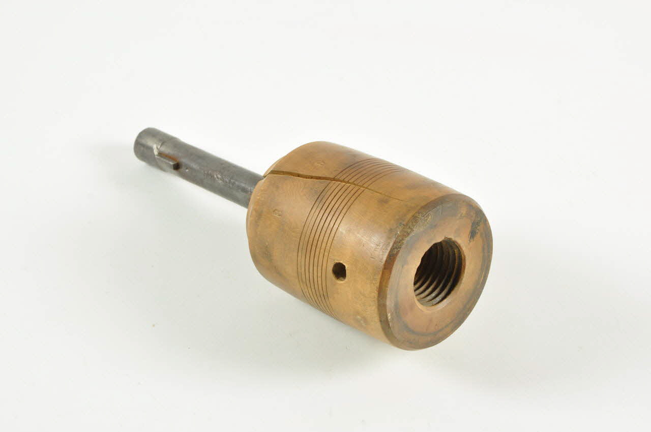 toupie à lancer 1963.90.94 Photo Mucem