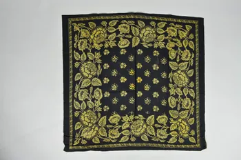 mouchoir de tête DMH1963.67.6.1  Photo Mucem