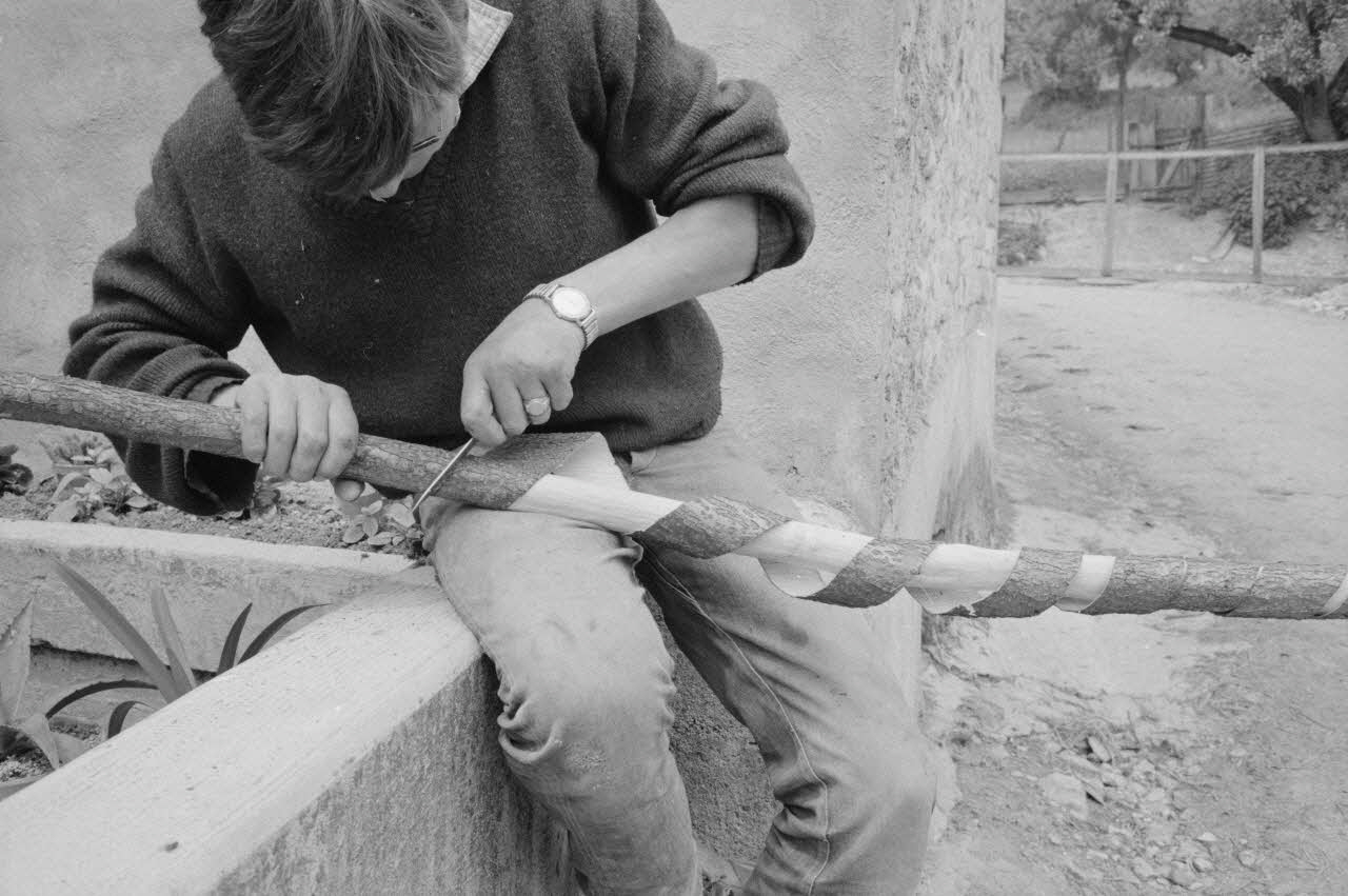 Claudie Marcel-Dubois photographie MNATP. Recherches coopératives sur programme sur le Châtillonnais (1966-1968). Mission d'ethnomusicologie 3 B. Claudie Marcel-Dubois et Maguy Andral. Bourgogne, France 1967/6/2 Ph.1967.88.19 Photo