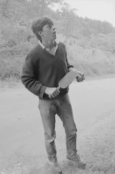 Claudie Marcel-Dubois photographie MNATP. Recherches coopératives sur programme sur le Châtillonnais (1966-1968). Mission d'ethnomusicologie 3 B. Claudie Marcel-Dubois et Maguy Andral. Bourgogne, France 1967/6/2 Ph.1967.88.5 Photo