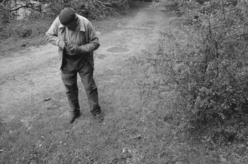 Claudie Marcel-Dubois photographie MNATP. Recherches coopératives sur programme sur le Châtillonnais (1966-1968). Mission d'ethnomusicologie 3 B. Claudie Marcel-Dubois et Maguy Andral. Bourgogne, France 1967/6/2 Ph.1967.88.63 Photo