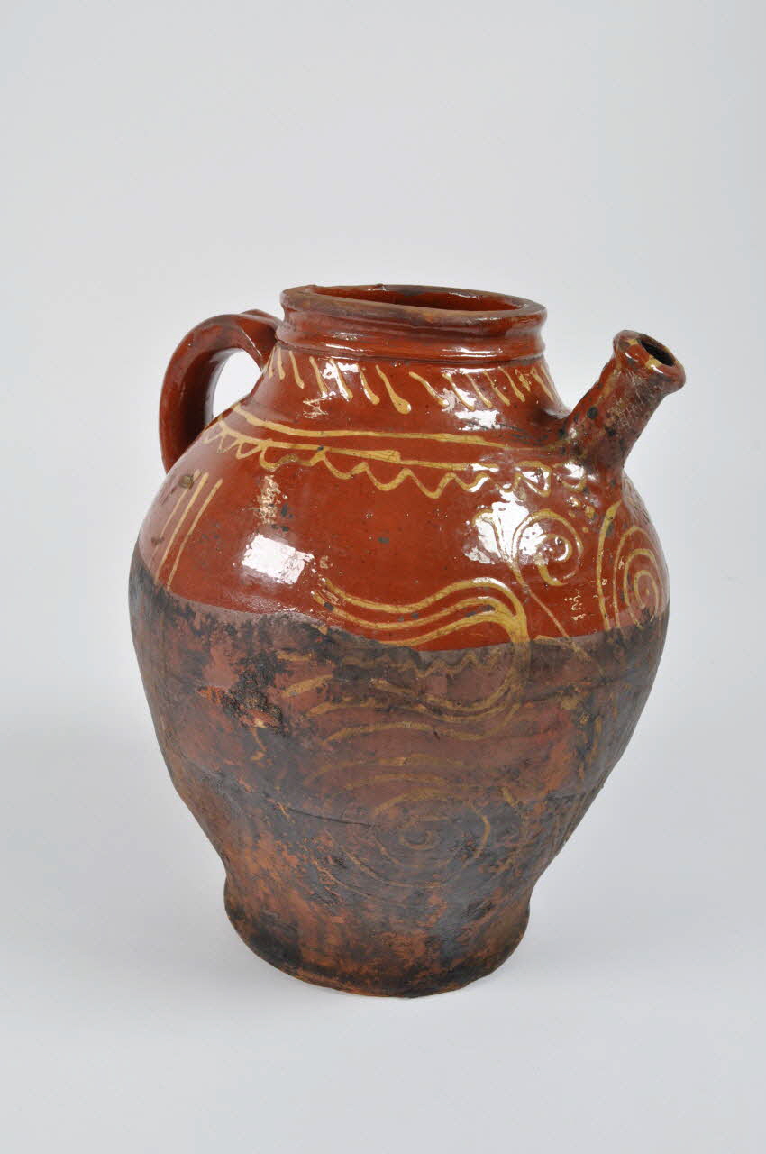 pot Rhône-Alpes, France 1895 1895.14.2 Photo Mucem